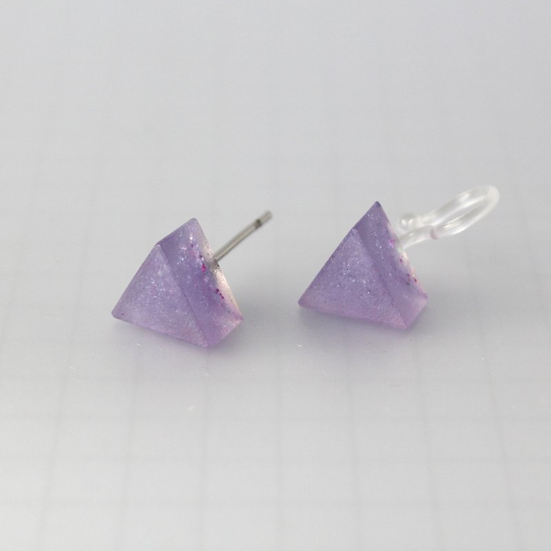 Triangle Resin Earring / Hazy Lavender / Single stud - ต่างหู - เรซิน สีม่วง