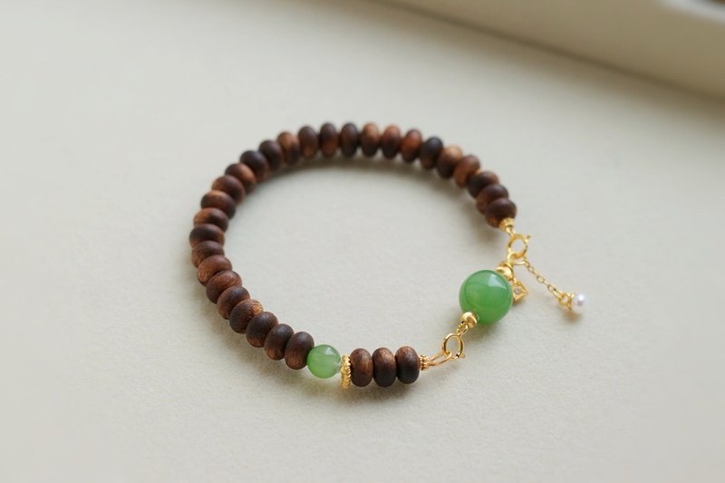 天然沉香算盤珠配碧玉轉運珠手鏈文玩沉香手鏈緩解壓力招財開運 - 手鍊/手環 - 木頭 