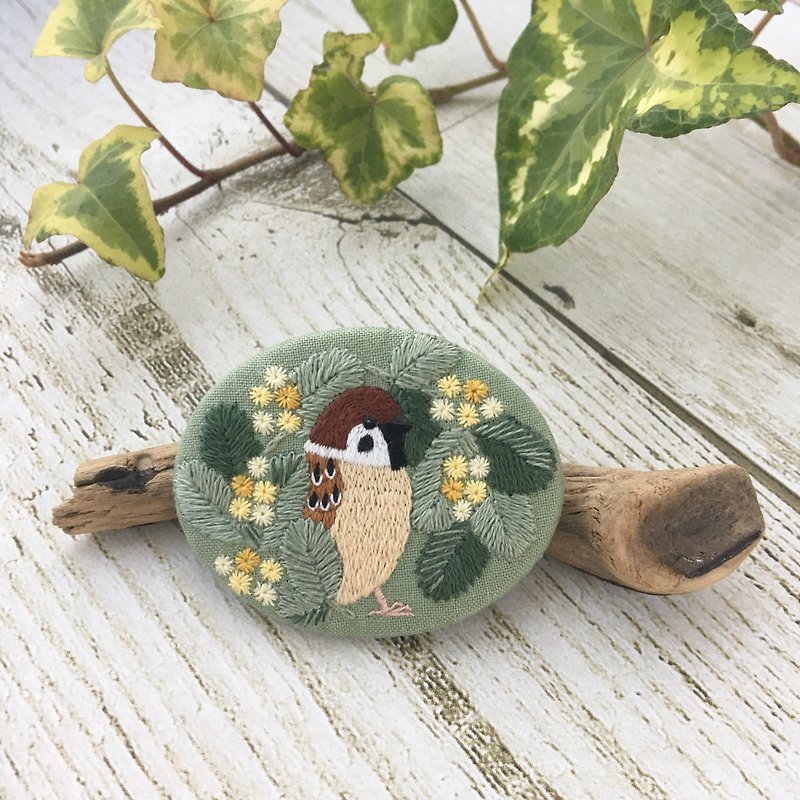 Thread Brooches Green - Embroidered sparrow and mimosa brooch