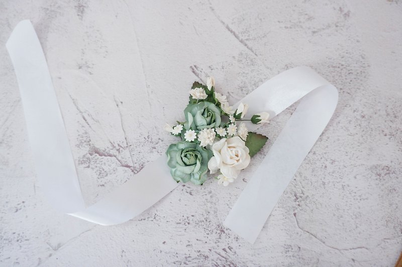 White sage wrist corsage, flower bracelet, wedding, prom - Corsages - Paper Green