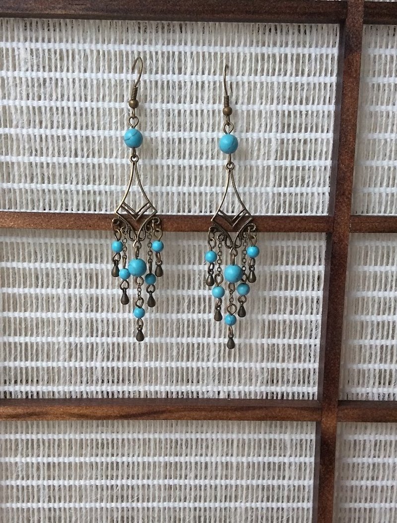 Meow Handmade~Bohemian Earrings (Bronze Bottom/Red Coral Beads and Optimized Blue Turquoise) - ต่างหู - วัสดุอื่นๆ 