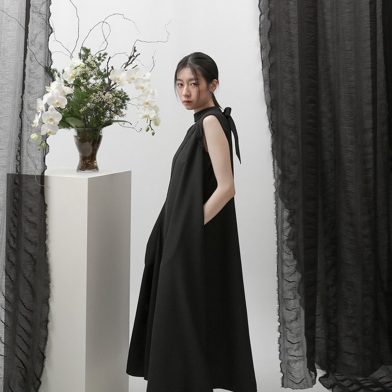 Fenfang_芬芳剪接立領洋裝_23SF109_黑 - 洋裝/連身裙 - 聚酯纖維 黑色