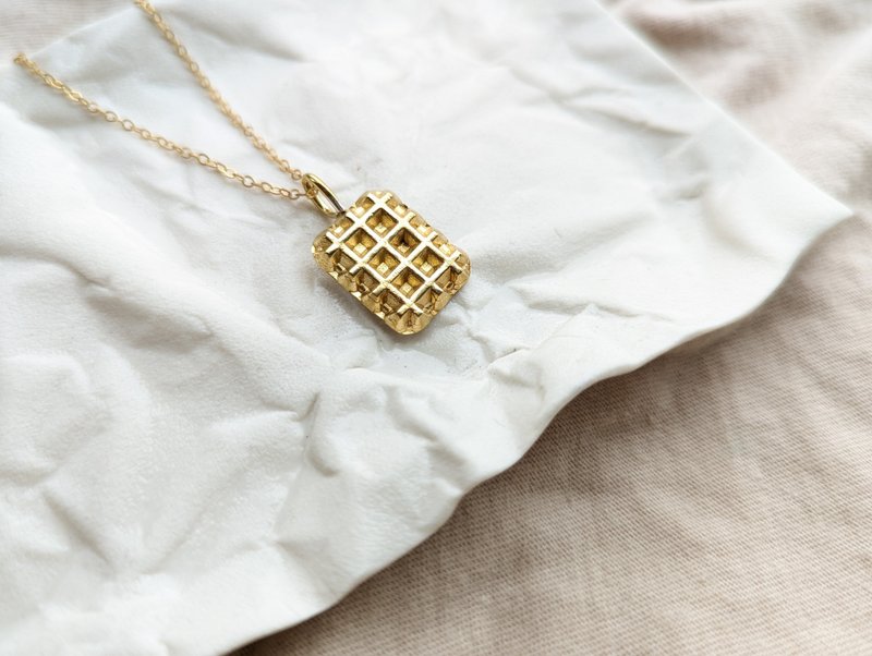 Simple Square Plaid Bronze Necklace Clavicle Practice - สร้อยคอทรง Collar - ทองแดงทองเหลือง สีทอง