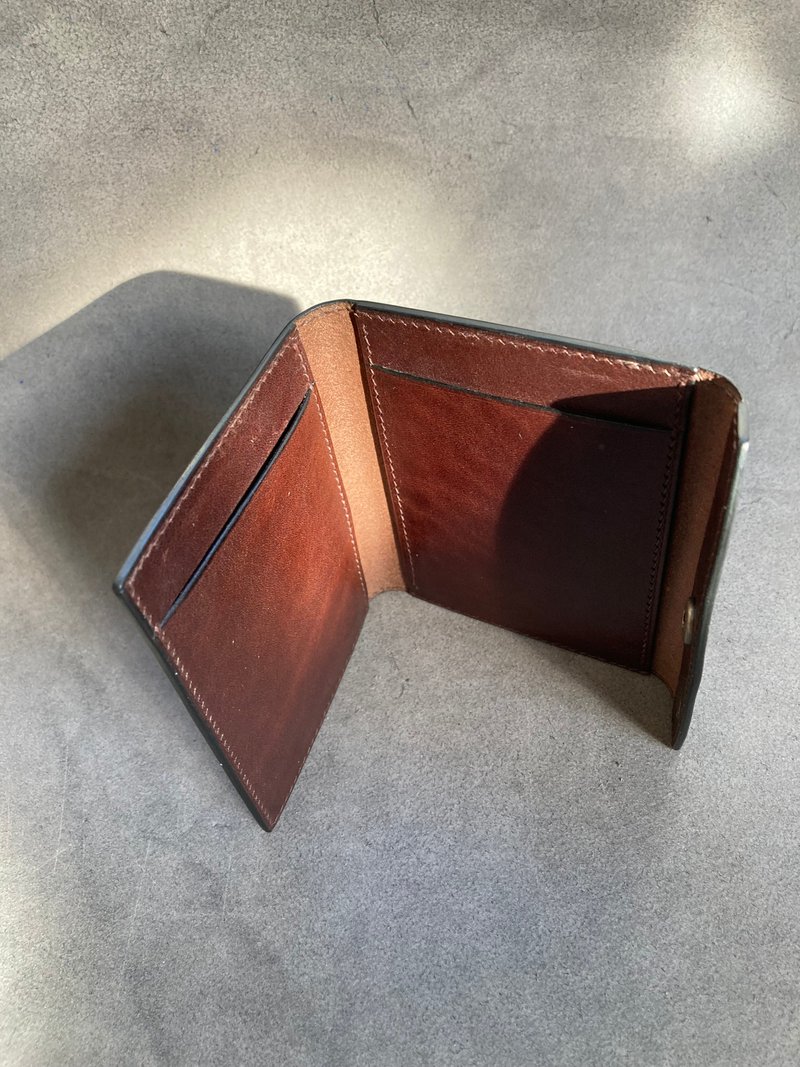 [Handmade in Japan] Genuine leather card case Pass holder Business card holder Compact wallet - ที่เก็บนามบัตร - หนังแท้ สีนำ้ตาล