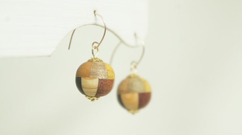 Yosegi (Marquetry) Sphere Earrings / Clip-on - Earrings & Clip-ons - Wood Brown