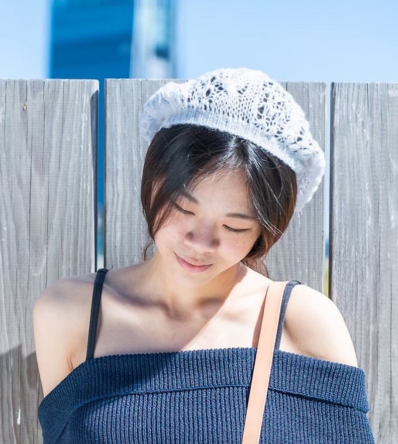 Warm air flower knitted hat. Handmade in Taiwan. - Hats & Caps - Wool 