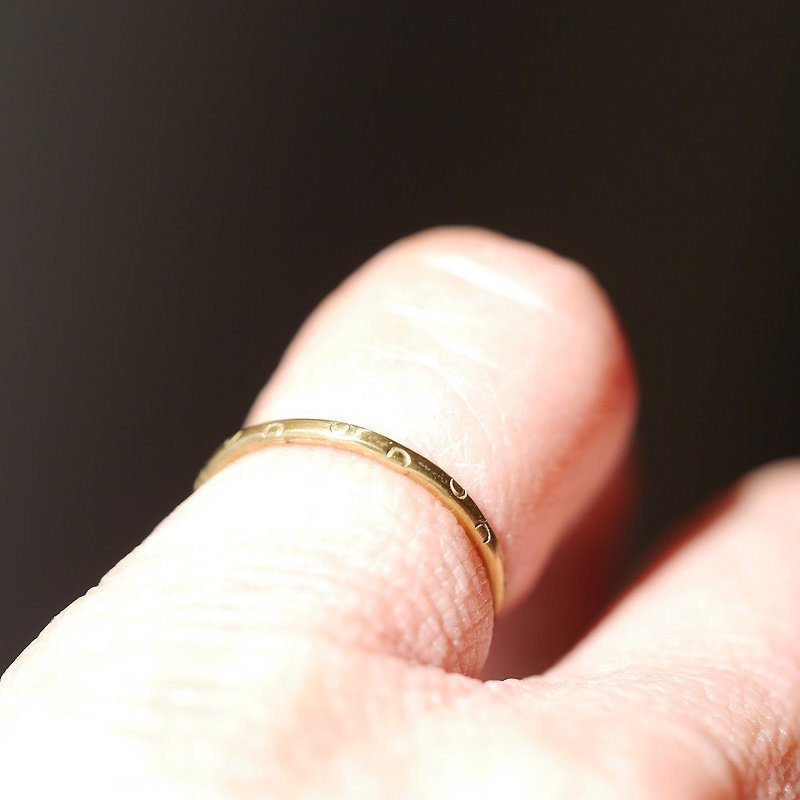 めっちゃきゃしゃ水玉リング　素材　真鍮 - 戒指 - 銅/黃銅 金色