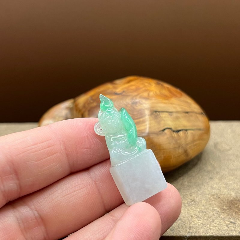 瀚玉珠寶.天然A貨緬甸玉翡翠.甜綠小財神印章 - 其他 - 其他材質 