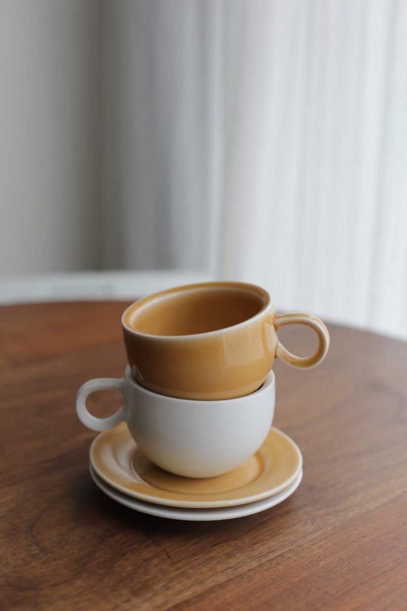 Yanggu Market Design Latte Cup Latte Cup Saucer 210ml Two-color - Mugs - Pottery Multicolor