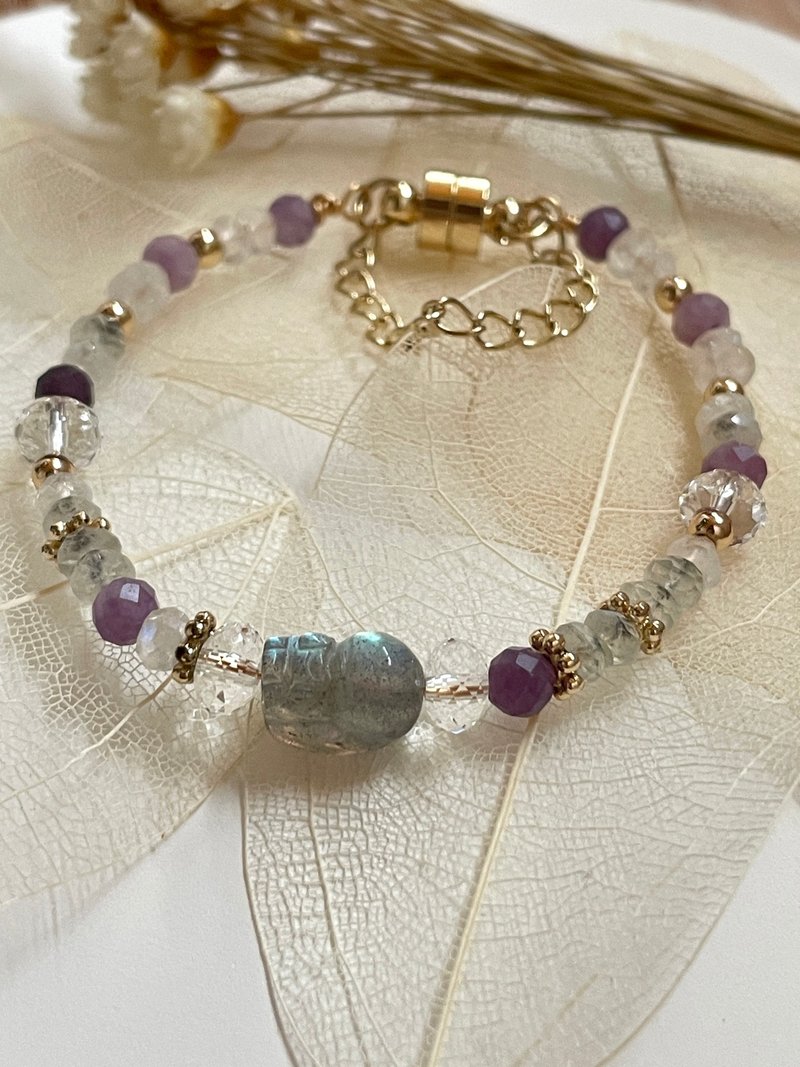 Hazy Moonlight/Labradorite Pixiu Amethyst Gray Moonstone White Crystal - สร้อยข้อมือ - คริสตัล 