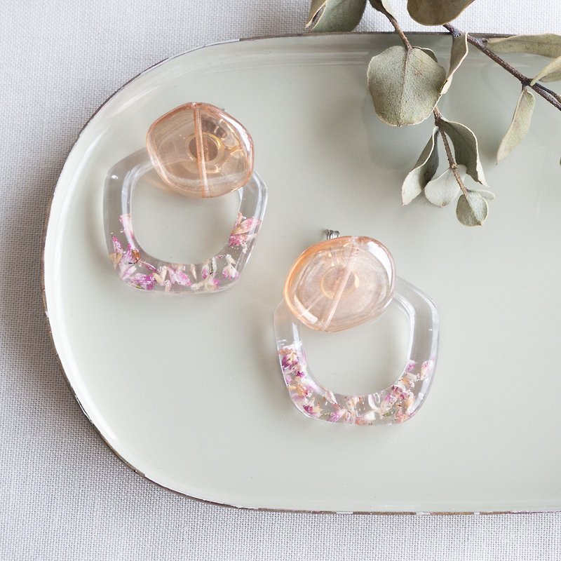 flower hoop earrings - Earrings & Clip-ons - Resin Pink