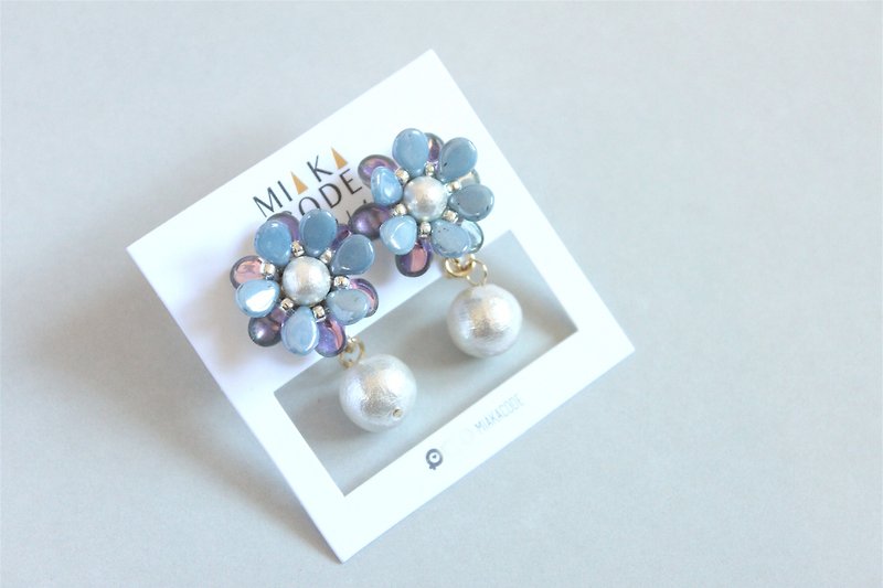 Limited does not make up - handmade beaded Japanese beads flower (blue purple) ear acupuncture / clip earrings