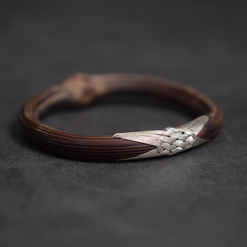 Dajifeng rattan bracelet natural wild medicinal rattan bracelet hand-woven pure Silver thread Ming and Qing craft traditions - Bracelets - Wood 