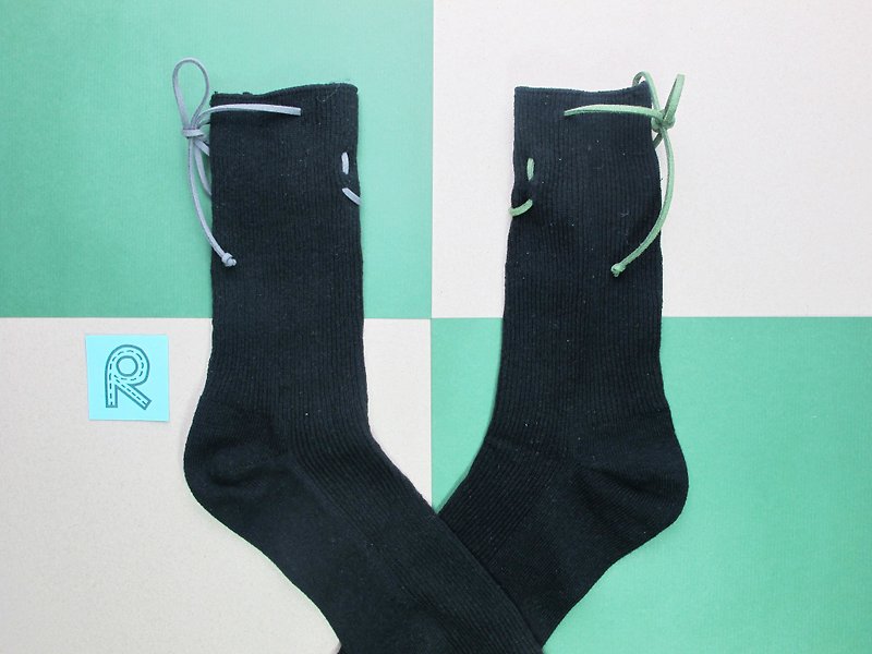 Smile Socks / Wen Qing section tied rope stockings / wild black / order custom