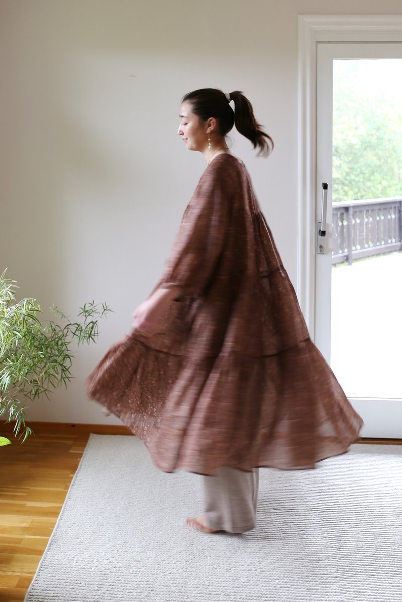 暮野 寬松大碼 苧麻印花長袖蛋糕連衣裙 碎花 - 裙子/長裙 - 棉．麻 