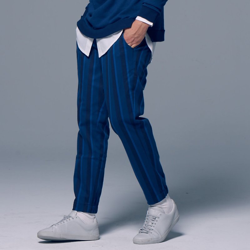 Stone'As Cropped Chino Trousers / And Ankle Casual Trousers Stripe Blue Black - กางเกงขายาว - ผ้าฝ้าย/ผ้าลินิน สีน้ำเงิน