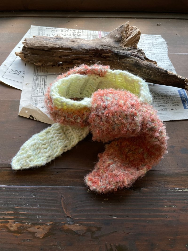 小圍巾 / 草莓卡士達 - 圍巾/披肩 - 羊毛 粉紅色