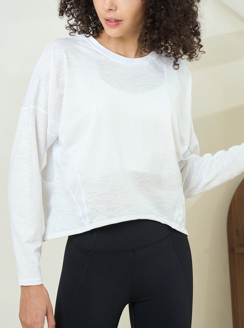 【S2N】DESIGN FOR LIFE silhouette textured nude long-sleeved top_White T376 - Women's Yoga Apparel - Nylon White