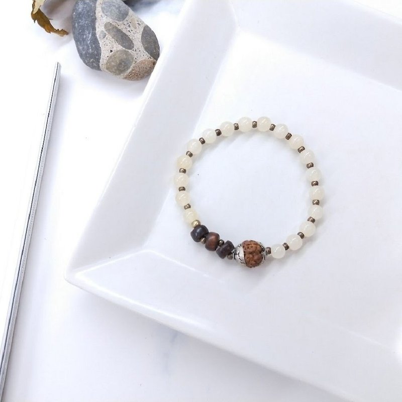 Bracelets. Honey stone*lobular red sandalwood*Bodhi Bodhi bracelets - Bracelets - Gemstone Yellow