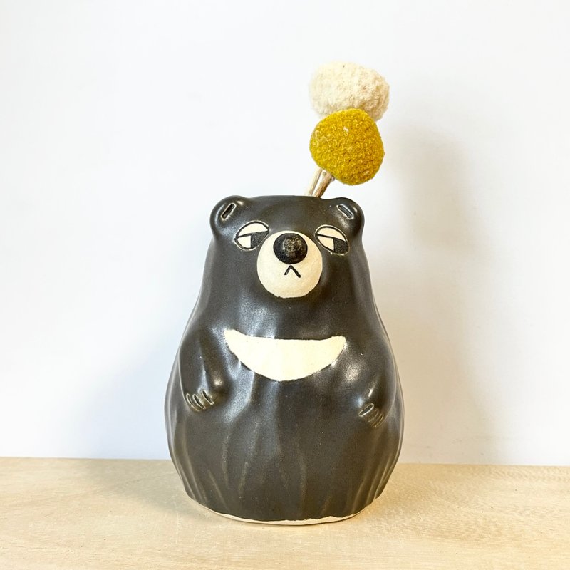 Black bear vase - เซรามิก - ดินเผา สีดำ