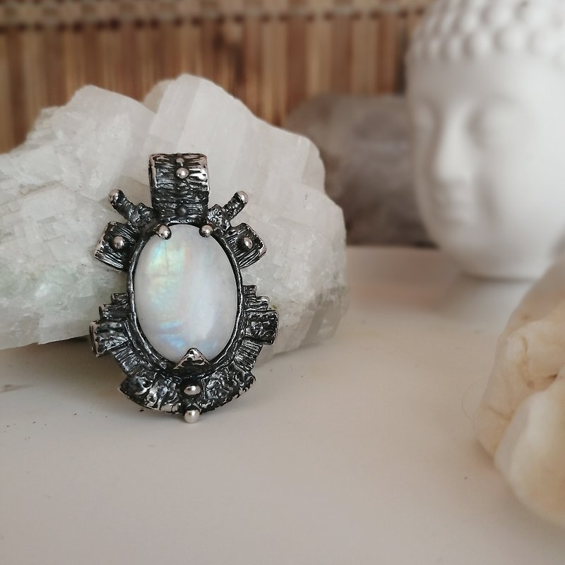 Sterling silver unisex abstract boho pendant with natural rainbow moonstone - 項鍊 - 銀 白色