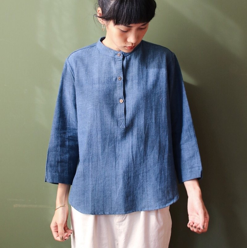 OMAKE Select stand collar blue dyed cropped sleeve shirt - Women's Shirts - Cotton & Hemp Blue