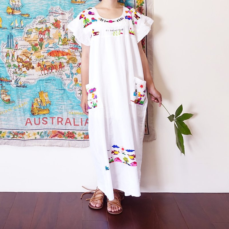 BajuTua / vintage / 70's El Salvador hand embroidered dress embroidered wool dress cute Salvador - One Piece Dresses - Cotton & Hemp White