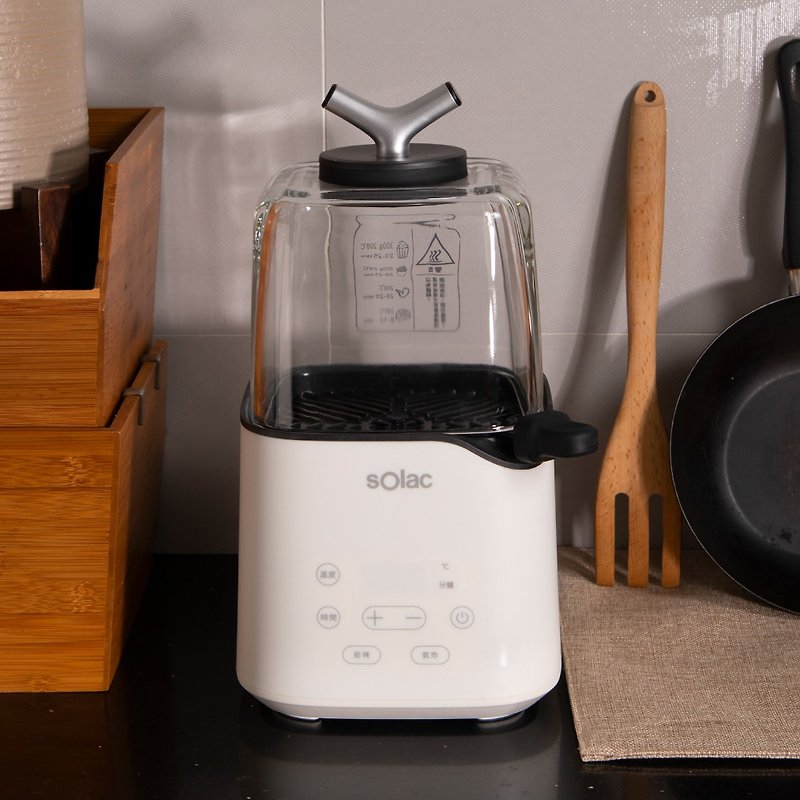 Doesn't take up space | sOlac SAF-701W Mini Air Fryer - Kitchen Appliances - Other Materials Brown