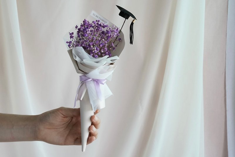 【客製化禮物】畢業 青春的記憶 畢業花束 滿天星花束 畢業禮物 - 乾燥花/永生花 - 植物．花 多色