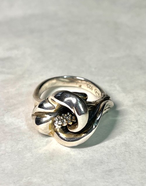 Calla hot sale lily ring