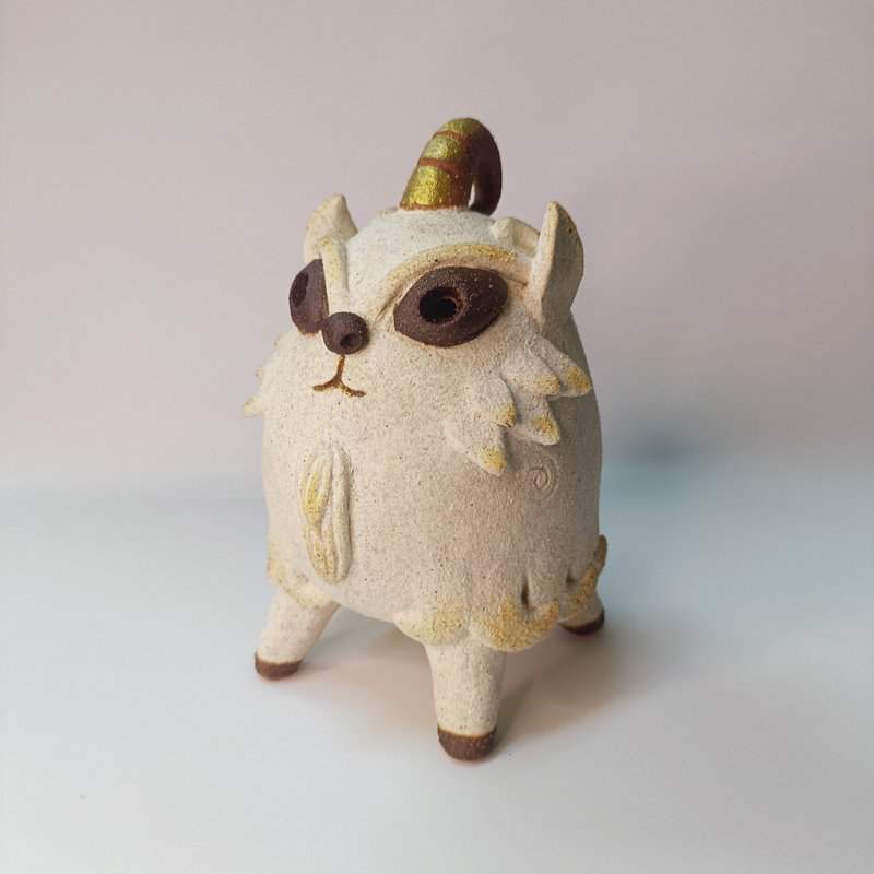 Ancient Sixiang Beast-Bai Ze/Ceramic Art/Original - ของวางตกแต่ง - ดินเผา 