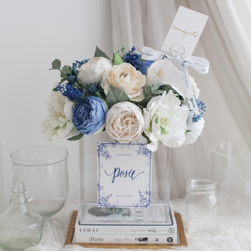 WHITE AND DEEP BLUE | XL Paris Vase Flower for Decoration - 擺飾/家飾品 - 紙 藍色