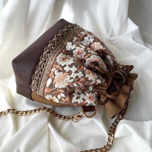 刺繍 民族刺繍 バケットバッグ モン族 刺繍バッグ ポシェット | sweetfish