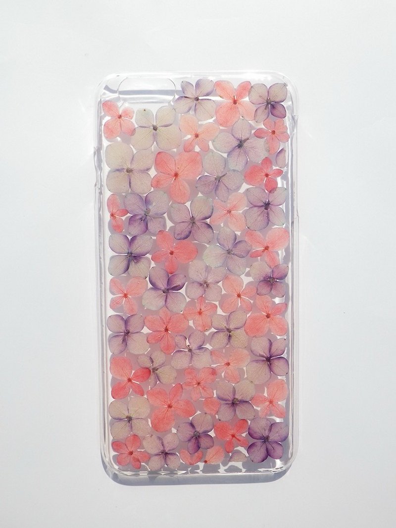 Anny's workshop hand-made pressed flower phone case for iphone6 ​​/ 6S plus, hydrangea family (pink and purple) - เคส/ซองมือถือ - พลาสติก 