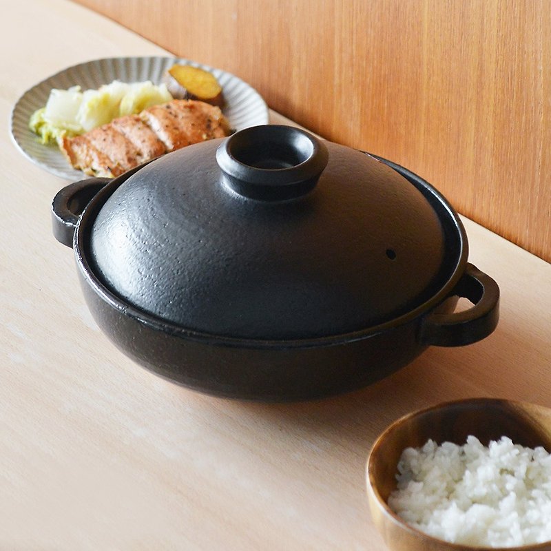 日本FORMLADY 日製萬古燒淺型雙耳燉煮土鍋-1.5L - 煲/鍋/焗盤 - 陶 黑色
