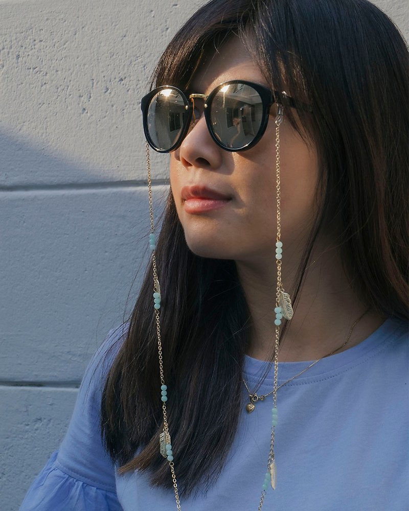 Sunglasses chain Amazonite with little feather. - Glasses & Frames - Stone Green