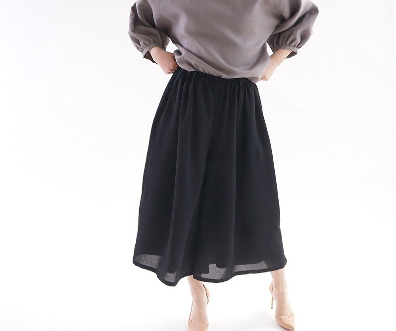 gaucho pants / elastic waist / smooth / loose fitted / relaxing / bo5-44 - Women's Pants - Other Materials Black