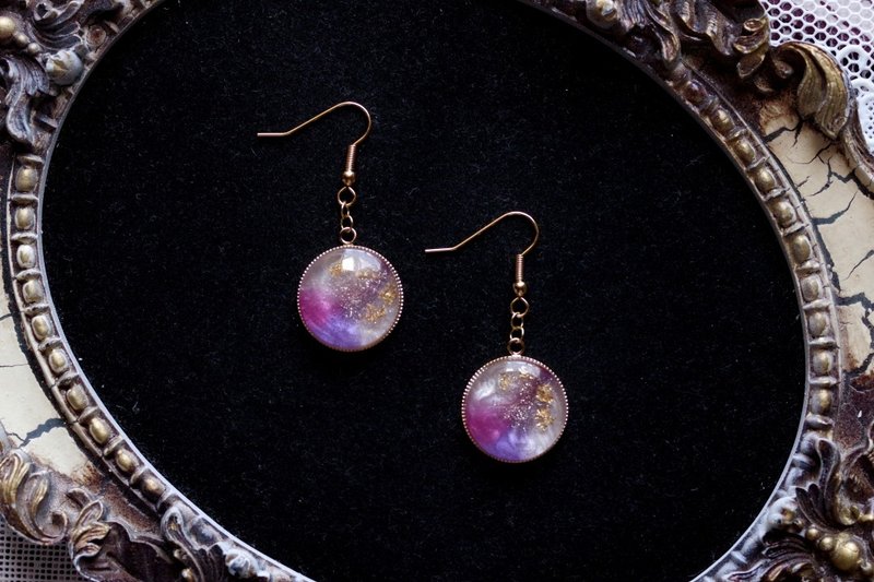 Resin Art Round Earrings - Fujitsubo - ต่างหู - เรซิน สีม่วง