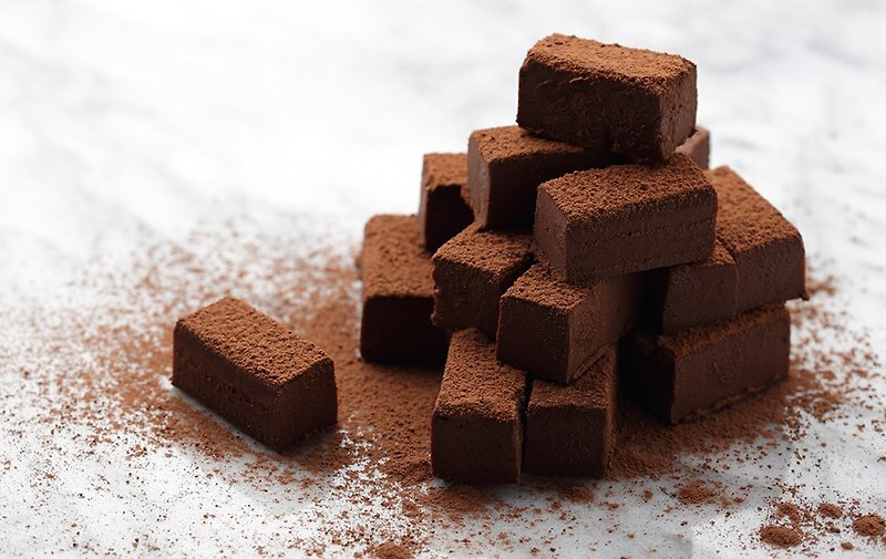 オリジナル生チョコレート【ブラックチョコレート】 - チョコレート - 食材 ブラウン
