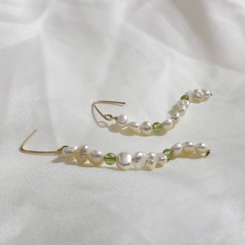 Teng Ling | Natural Freshwater Pearl Natural Mineral Crystal Stone 14K Gold Injected Ear Hook Earrings - ต่างหู - ไข่มุก 