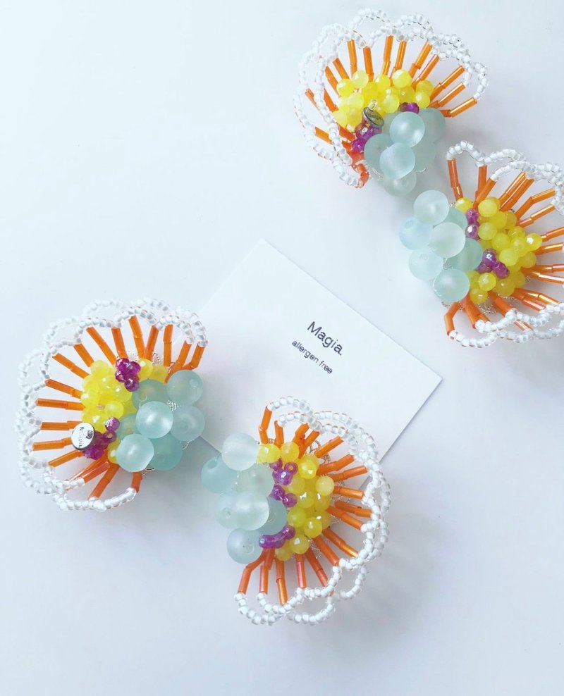 71027—— miwaku—— Miwaku—— Frill bead pierced earrings——m.Light blue*orange - Earrings & Clip-ons - Glass Yellow