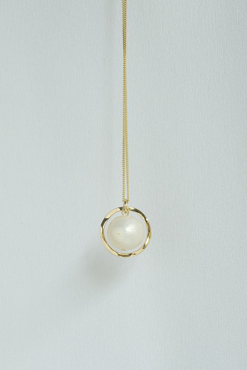 925 Sterling Silver Necklace [Luna Cotton Pearl Design Necklace] - สร้อยคอ - โลหะ สีทอง