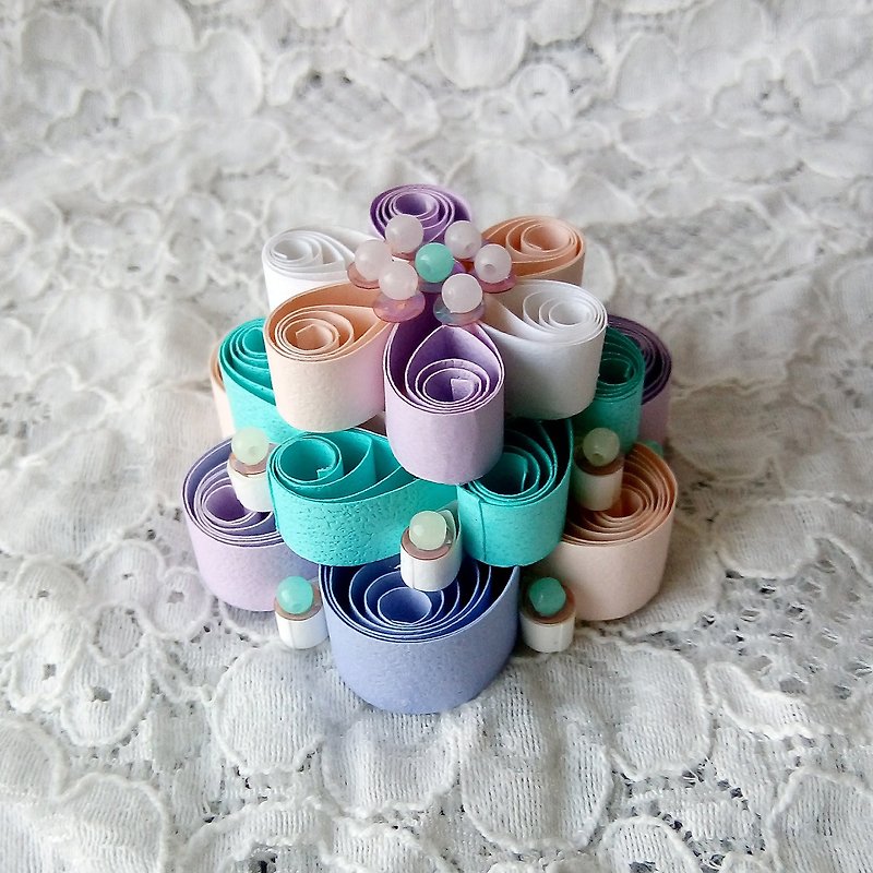 Handmade paper roll cake small objects - ของวางตกแต่ง - กระดาษ หลากหลายสี