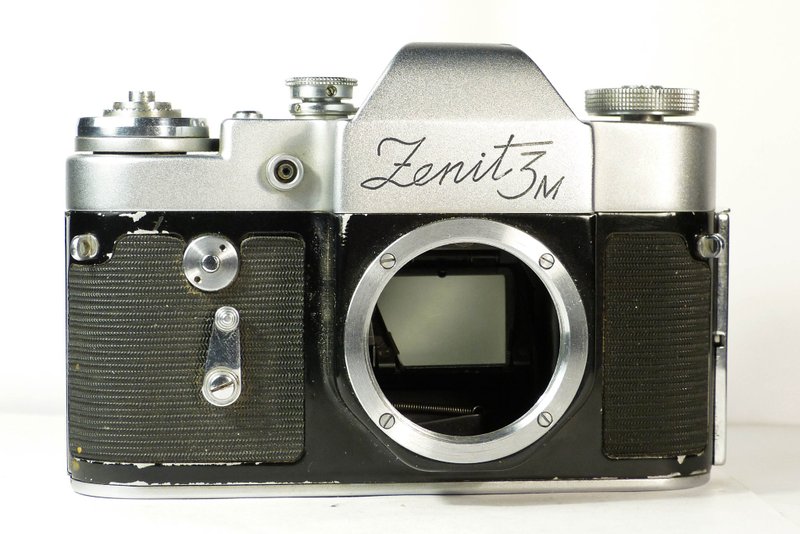 Zenit-3m USSR 35mm SLR film camera KMZ M39 mount body - 相機/拍立得/底片相機 - 其他材質 銀色