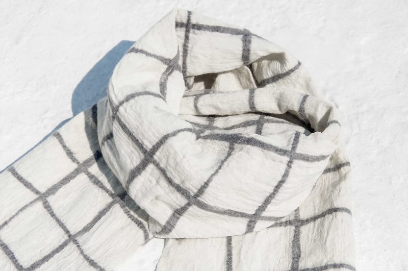 手工羊毛氈絲巾/濕氈絲巾/水彩藝術感圍巾/羊毛圍巾-白色方格格紋 - 絲巾 - 羊毛 白色