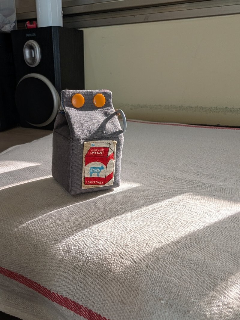 牛奶零錢包掛飾 - 吊飾 - 棉．麻 