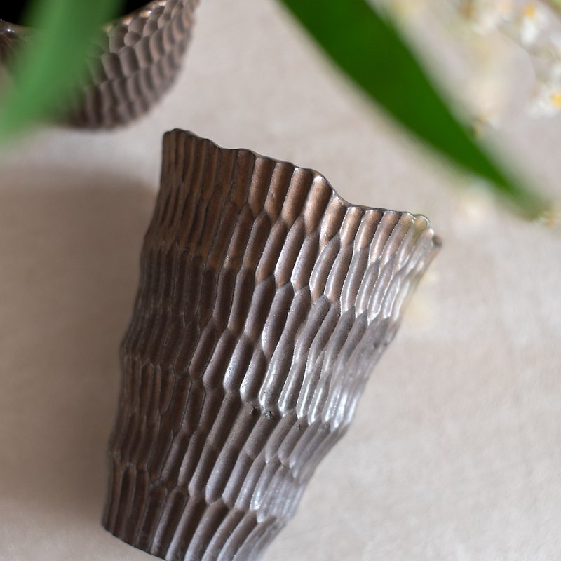 Hidden Time_Rust- Perforated Pot Utensil- Large - Plants - Pottery Brown