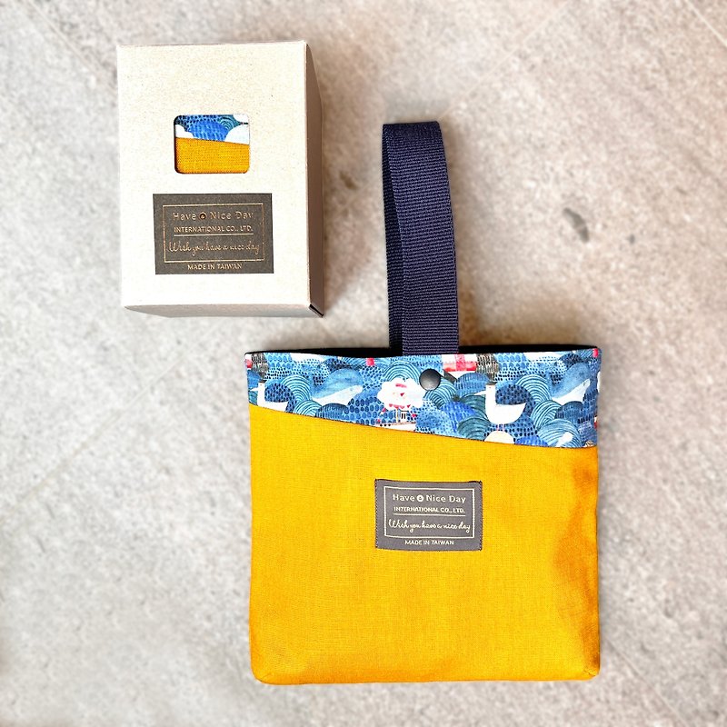 Have A Nice Day [stitching rounded single handle small bag] #Blue Ocean Clear Sky (little whale) - Handbags & Totes - Cotton & Hemp Yellow
