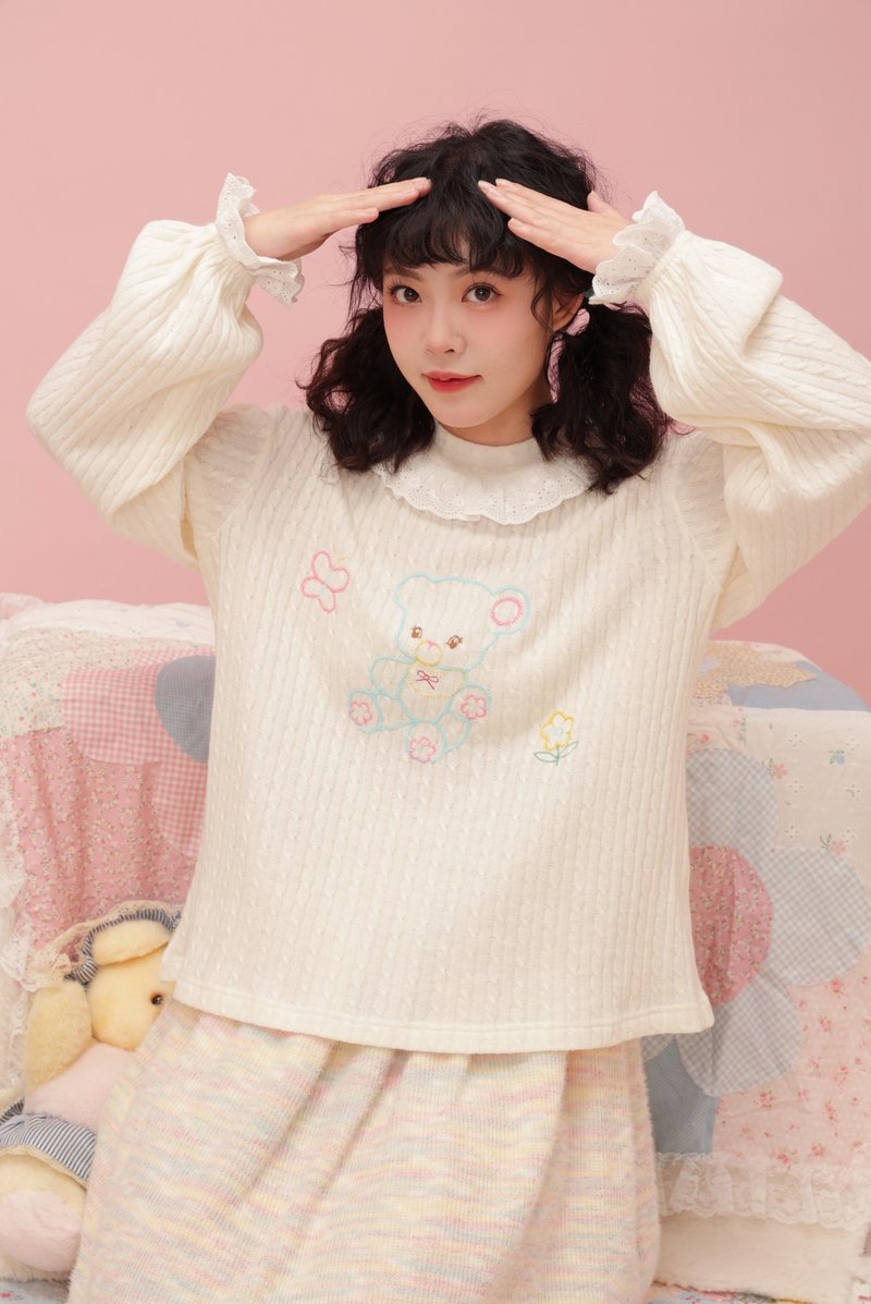 Showa Girls Retro Colorful Bear Knitted Bottoming Shirt - เสื้อยืดผู้หญิง - วัสดุอื่นๆ ขาว