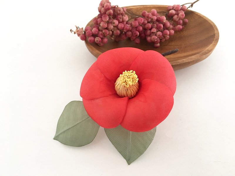 Corsage flower camellia red - Brooches - Silk Red